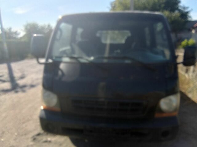 Червоний Кіа К2700, об'ємом двигуна 2.5 л та пробігом 250 тис. км за 2000 $, фото 1 на Automoto.ua