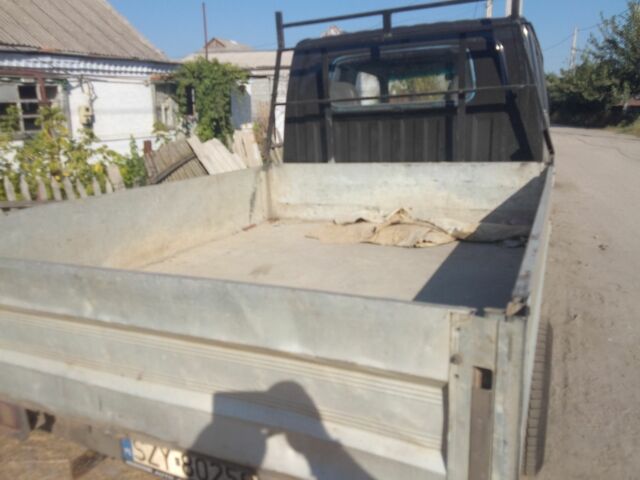 Червоний Кіа К2700, об'ємом двигуна 2.5 л та пробігом 250 тис. км за 2000 $, фото 6 на Automoto.ua