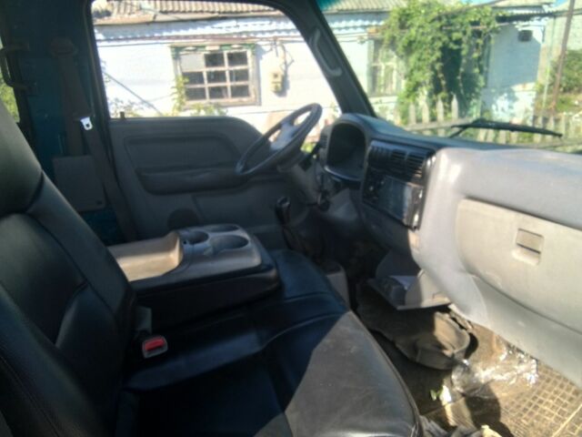 Червоний Кіа К2700, об'ємом двигуна 2.5 л та пробігом 250 тис. км за 2000 $, фото 7 на Automoto.ua