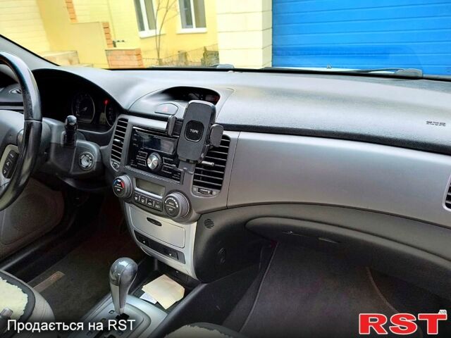 Белый Киа Маджентис, объемом двигателя 2 л и пробегом 187 тыс. км за 4200 $, фото 7 на Automoto.ua