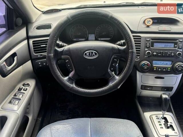 Белый Киа Маджентис, объемом двигателя 2 л и пробегом 208 тыс. км за 4390 $, фото 13 на Automoto.ua