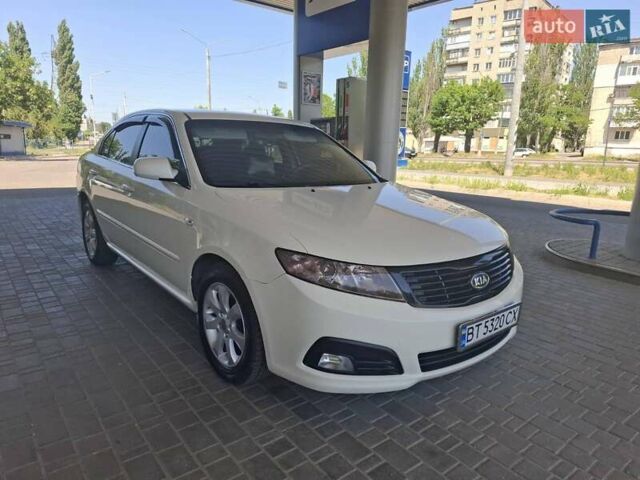 Белый Киа Маджентис, объемом двигателя 2 л и пробегом 223 тыс. км за 7500 $, фото 2 на Automoto.ua