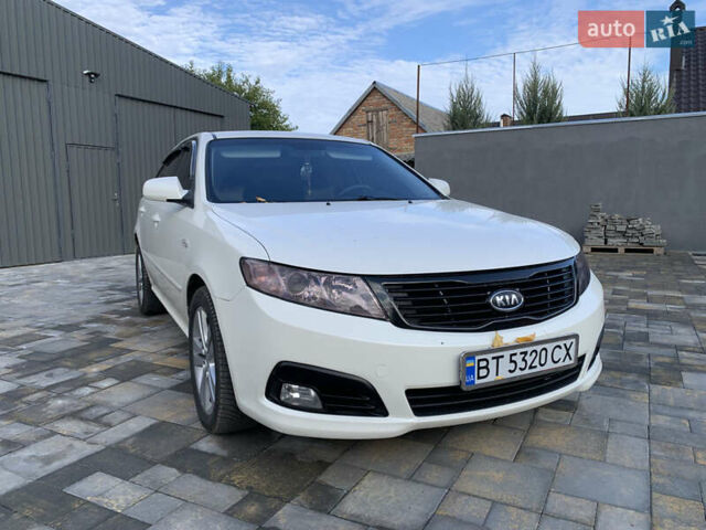 Киа Маджентис 2009 в Николаеве на Automoto.ua Белый Киа Маджентис, объемом двигателя 2 л и пробегом 227 тыс. км за 6500 $, фото 1 на Automoto.ua