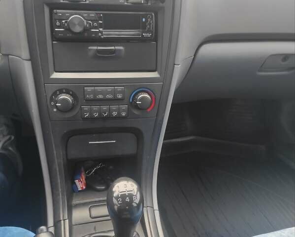 Бежевый Киа Маджентис, объемом двигателя 0 л и пробегом 192 тыс. км за 4200 $, фото 5 на Automoto.ua