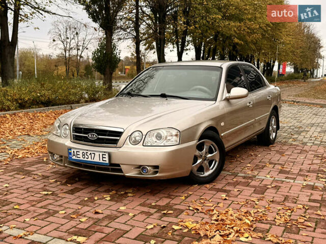 Бежевий Кіа Маджентіс, об'ємом двигуна 2 л та пробігом 165 тис. км за 3900 $, фото 5 на Automoto.ua