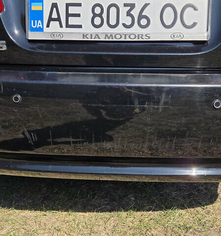 Чорний Кіа Маджентіс, об'ємом двигуна 2 л та пробігом 217 тис. км за 6100 $, фото 26 на Automoto.ua
