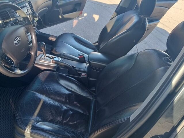 Чорний Кіа Маджентіс, об'ємом двигуна 2.7 л та пробігом 230 тис. км за 6000 $, фото 3 на Automoto.ua