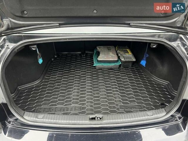 Черный Киа Маджентис, объемом двигателя 2 л и пробегом 258 тыс. км за 5500 $, фото 23 на Automoto.ua