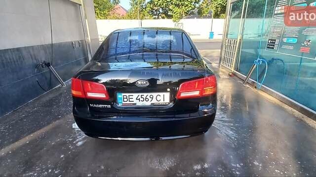 Черный Киа Маджентис, объемом двигателя 2 л и пробегом 180 тыс. км за 4900 $, фото 2 на Automoto.ua