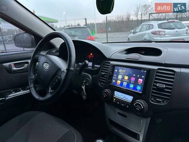 Чорний Кіа Маджентіс, об'ємом двигуна 2 л та пробігом 302 тис. км за 5800 $, фото 27 на Automoto.ua