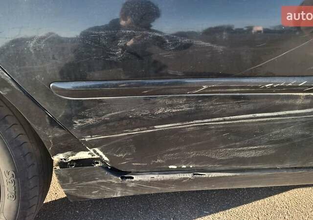 Чорний Кіа Маджентіс, об'ємом двигуна 2 л та пробігом 373 тис. км за 4500 $, фото 5 на Automoto.ua