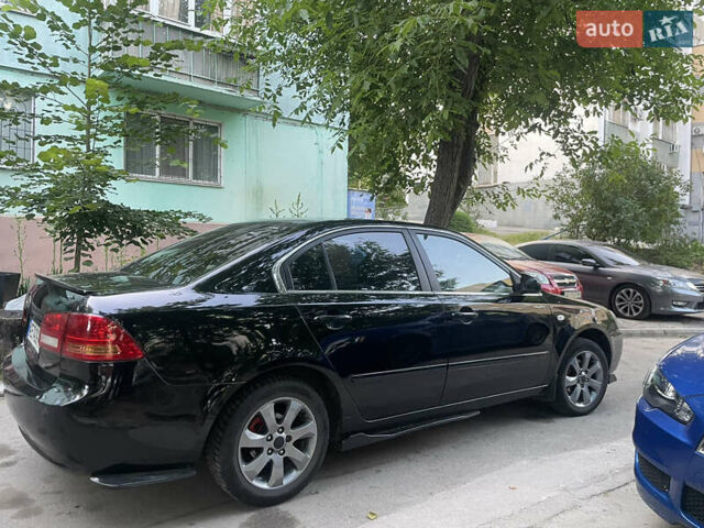 Черный Киа Маджентис, объемом двигателя 2 л и пробегом 272 тыс. км за 5300 $, фото 3 на Automoto.ua