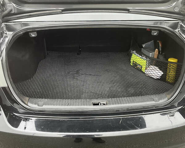 Чорний Кіа Маджентіс, об'ємом двигуна 2 л та пробігом 213 тис. км за 6700 $, фото 10 на Automoto.ua