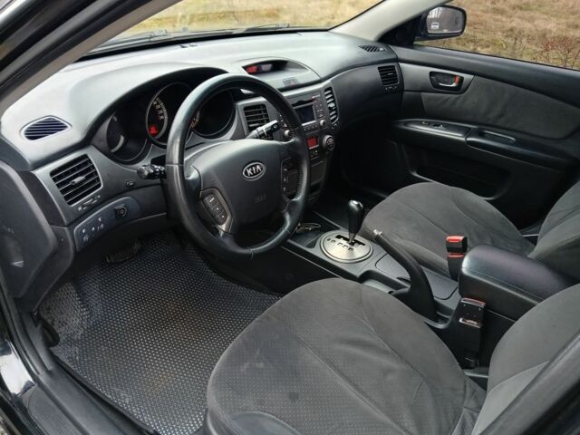 Чорний Кіа Маджентіс, об'ємом двигуна 2 л та пробігом 212 тис. км за 4950 $, фото 6 на Automoto.ua