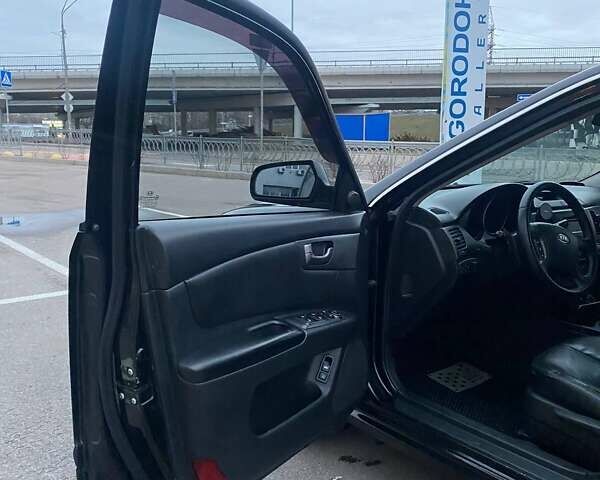 Черный Киа Маджентис, объемом двигателя 2 л и пробегом 208 тыс. км за 6400 $, фото 7 на Automoto.ua