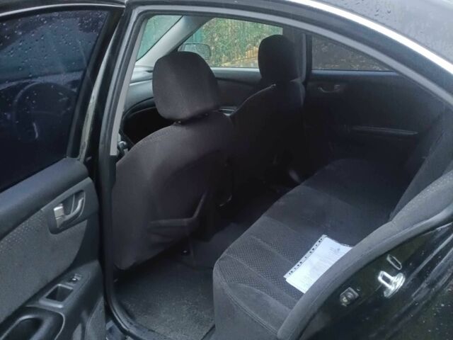 Черный Киа Маджентис, объемом двигателя 2 л и пробегом 100 тыс. км за 4800 $, фото 5 на Automoto.ua