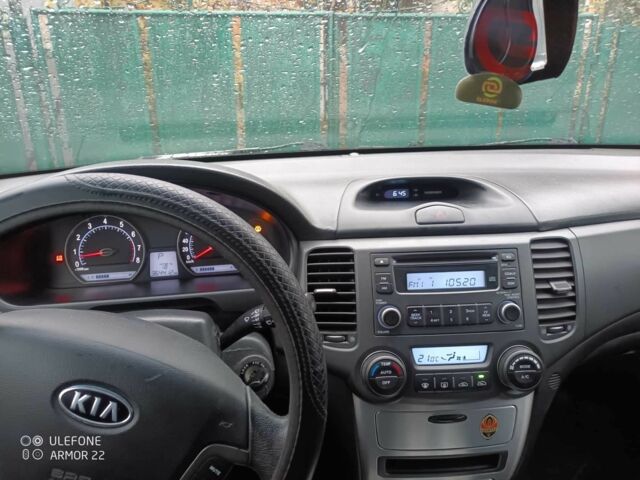 Черный Киа Маджентис, объемом двигателя 2 л и пробегом 100 тыс. км за 4800 $, фото 3 на Automoto.ua