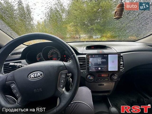 Черный Киа Маджентис, объемом двигателя 2 л и пробегом 263 тыс. км за 6500 $, фото 6 на Automoto.ua
