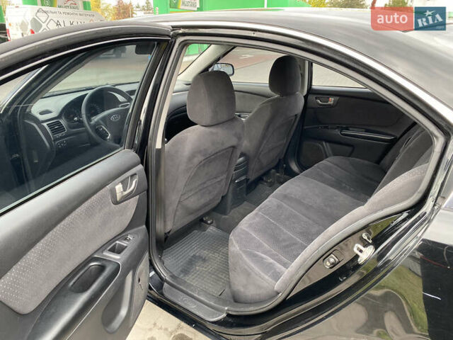 Черный Киа Маджентис, объемом двигателя 2 л и пробегом 239 тыс. км за 5200 $, фото 11 на Automoto.ua