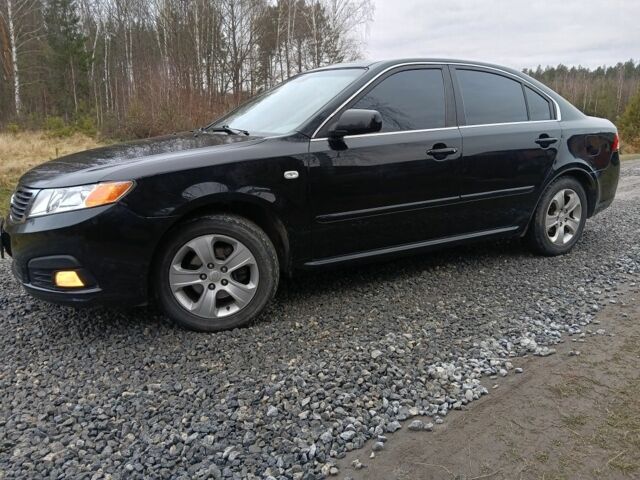 Чорний Кіа Маджентіс, об'ємом двигуна 2 л та пробігом 212 тис. км за 4950 $, фото 1 на Automoto.ua