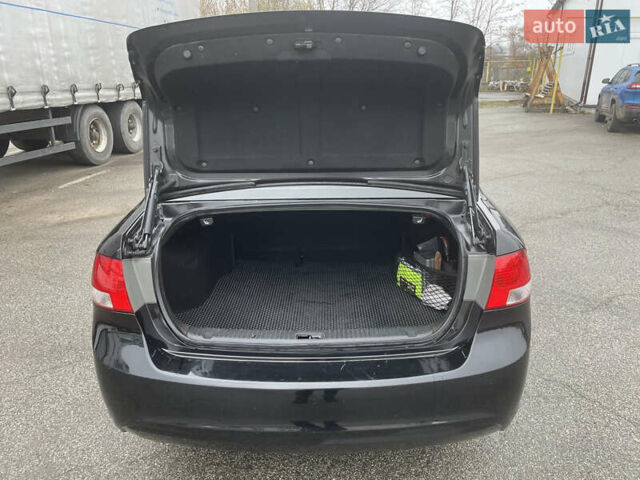 Чорний Кіа Маджентіс, об'ємом двигуна 2 л та пробігом 213 тис. км за 6700 $, фото 11 на Automoto.ua