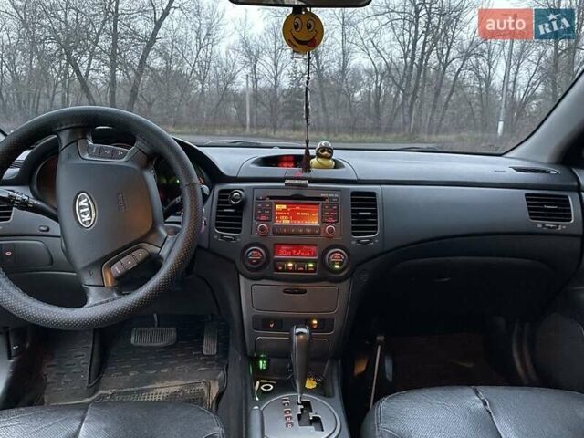 Черный Киа Маджентис, объемом двигателя 2 л и пробегом 222 тыс. км за 7200 $, фото 6 на Automoto.ua