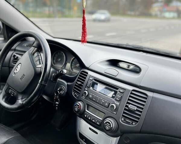 Чорний Кіа Маджентіс, об'ємом двигуна 2.7 л та пробігом 280 тис. км за 6500 $, фото 35 на Automoto.ua