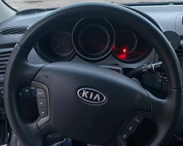 Черный Киа Маджентис, объемом двигателя 2 л и пробегом 208 тыс. км за 6400 $, фото 13 на Automoto.ua