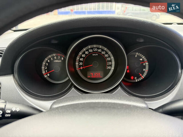 Чорний Кіа Маджентіс, об'ємом двигуна 2 л та пробігом 170 тис. км за 6300 $, фото 8 на Automoto.ua