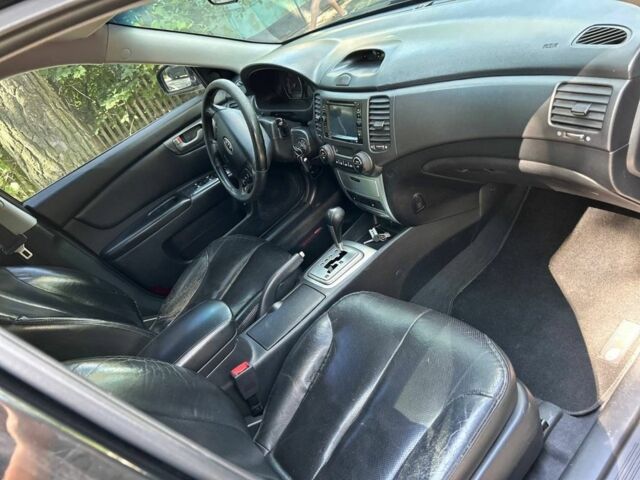 Чорний Кіа Маджентіс, об'ємом двигуна 2 л та пробігом 3 тис. км за 5500 $, фото 4 на Automoto.ua