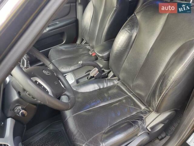 Чорний Кіа Маджентіс, об'ємом двигуна 2.66 л та пробігом 264 тис. км за 5199 $, фото 13 на Automoto.ua