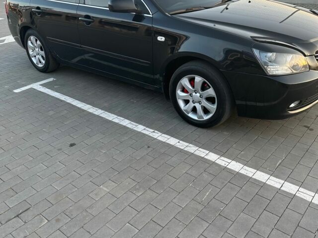 Черный Киа Маджентис, объемом двигателя 2 л и пробегом 317 тыс. км за 5200 $, фото 1 на Automoto.ua