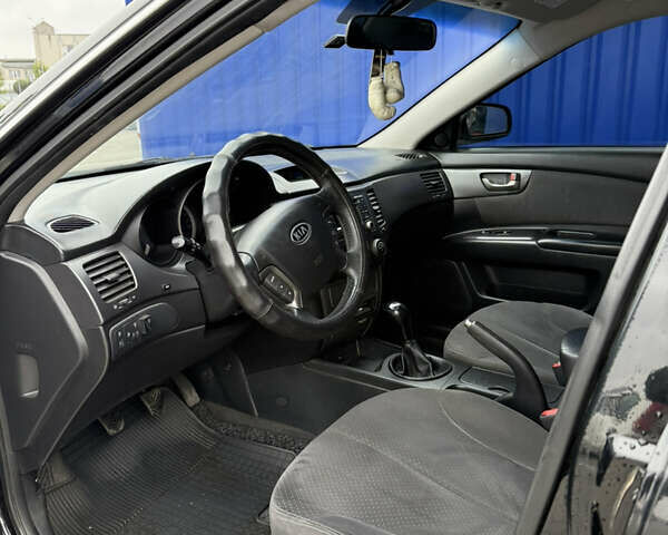 Чорний Кіа Маджентіс, об'ємом двигуна 2 л та пробігом 170 тис. км за 6300 $, фото 10 на Automoto.ua
