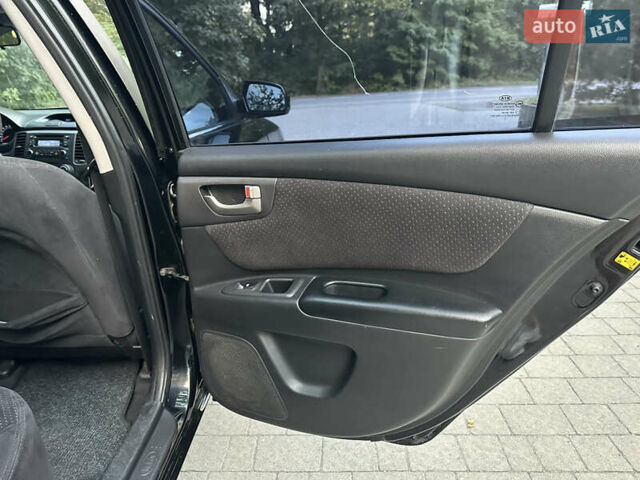 Черный Киа Маджентис, объемом двигателя 2 л и пробегом 362 тыс. км за 4300 $, фото 26 на Automoto.ua