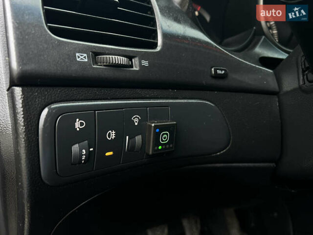 Черный Киа Маджентис, объемом двигателя 2 л и пробегом 229 тыс. км за 5555 $, фото 34 на Automoto.ua