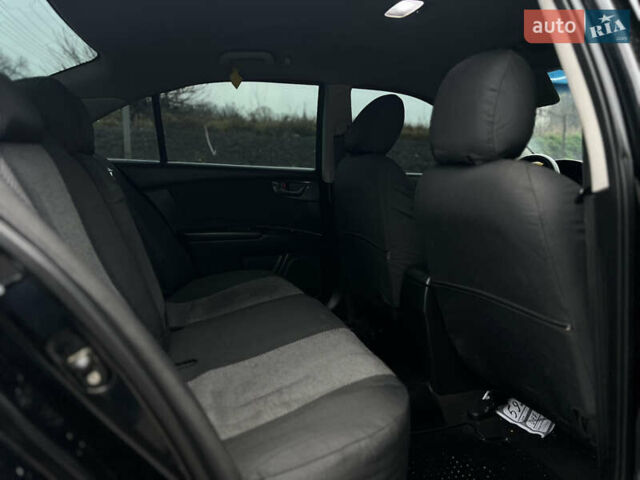 Черный Киа Маджентис, объемом двигателя 2 л и пробегом 229 тыс. км за 5199 $, фото 59 на Automoto.ua