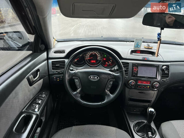 Черный Киа Маджентис, объемом двигателя 2 л и пробегом 229 тыс. км за 5555 $, фото 24 на Automoto.ua