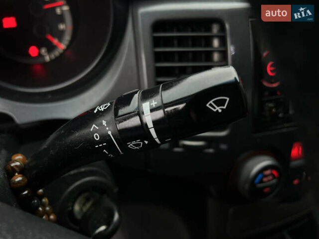 Черный Киа Маджентис, объемом двигателя 2 л и пробегом 229 тыс. км за 5555 $, фото 32 на Automoto.ua