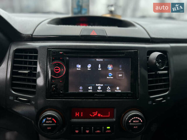 Черный Киа Маджентис, объемом двигателя 2 л и пробегом 229 тыс. км за 5555 $, фото 28 на Automoto.ua