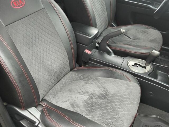 Чорний Кіа Маджентіс, об'ємом двигуна 2 л та пробігом 215 тис. км за 6700 $, фото 7 на Automoto.ua