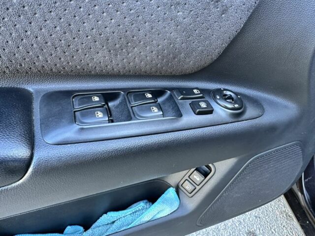 Кіа Маджентіс 2007 у Болграде на Automoto.ua Коричневий Кіа Маджентіс, об'ємом двигуна 2 л та пробігом 191 тис. км за 4850 $, фото 11 на Automoto.ua