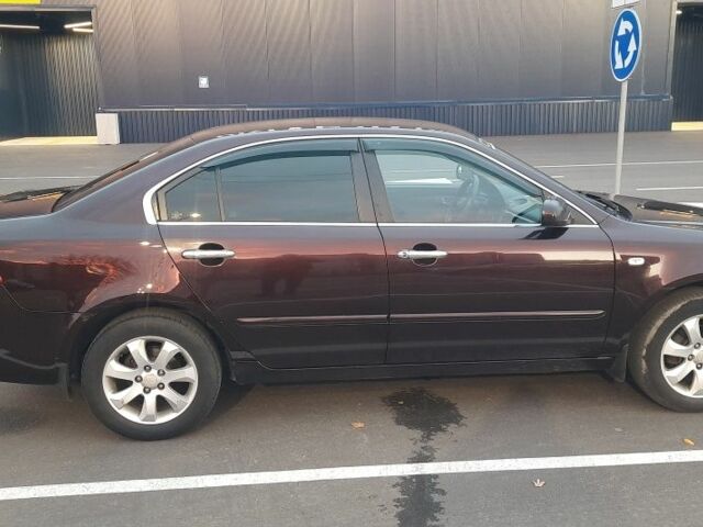 Коричневый Киа Маджентис, объемом двигателя 2 л и пробегом 278 тыс. км за 5500 $, фото 3 на Automoto.ua