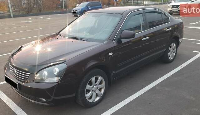 Коричневий Кіа Маджентіс, об'ємом двигуна 2 л та пробігом 278 тис. км за 5800 $, фото 10 на Automoto.ua