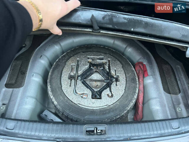 Коричневый Киа Маджентис, объемом двигателя 2 л и пробегом 225 тыс. км за 5500 $, фото 11 на Automoto.ua