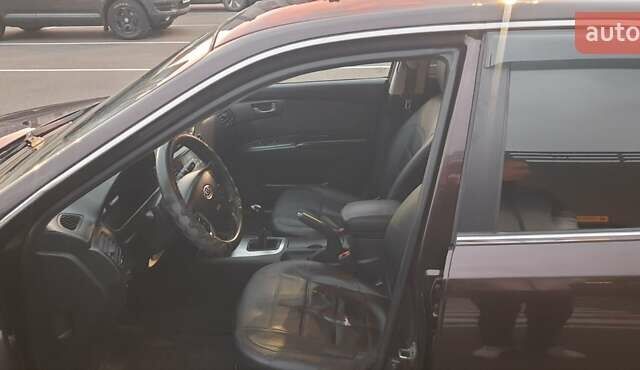 Коричневий Кіа Маджентіс, об'ємом двигуна 2 л та пробігом 278 тис. км за 5800 $, фото 1 на Automoto.ua