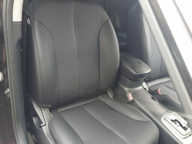 Коричневий Кіа Маджентіс, об'ємом двигуна 2 л та пробігом 355 тис. км за 4500 $, фото 4 на Automoto.ua