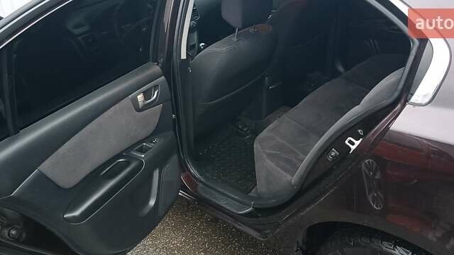 Коричневый Киа Маджентис, объемом двигателя 2 л и пробегом 221 тыс. км за 6200 $, фото 11 на Automoto.ua