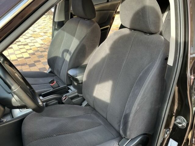 Коричневый Киа Маджентис, объемом двигателя 2 л и пробегом 192 тыс. км за 5900 $, фото 5 на Automoto.ua