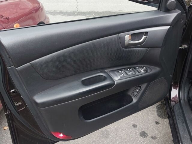 Коричневый Киа Маджентис, объемом двигателя 2.7 л и пробегом 355 тыс. км за 4400 $, фото 11 на Automoto.ua