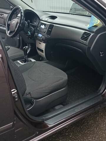 Коричневый Киа Маджентис, объемом двигателя 2 л и пробегом 221 тыс. км за 6200 $, фото 12 на Automoto.ua